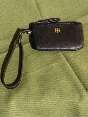 NWOT Tommy Hilfiger Wristlet Coin Purse